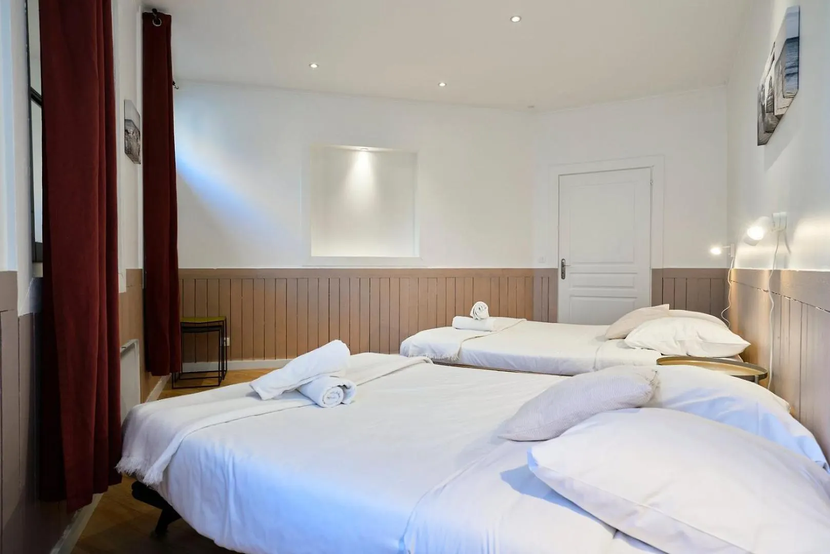Old Lille: Charming Renovated Apartment Fransa