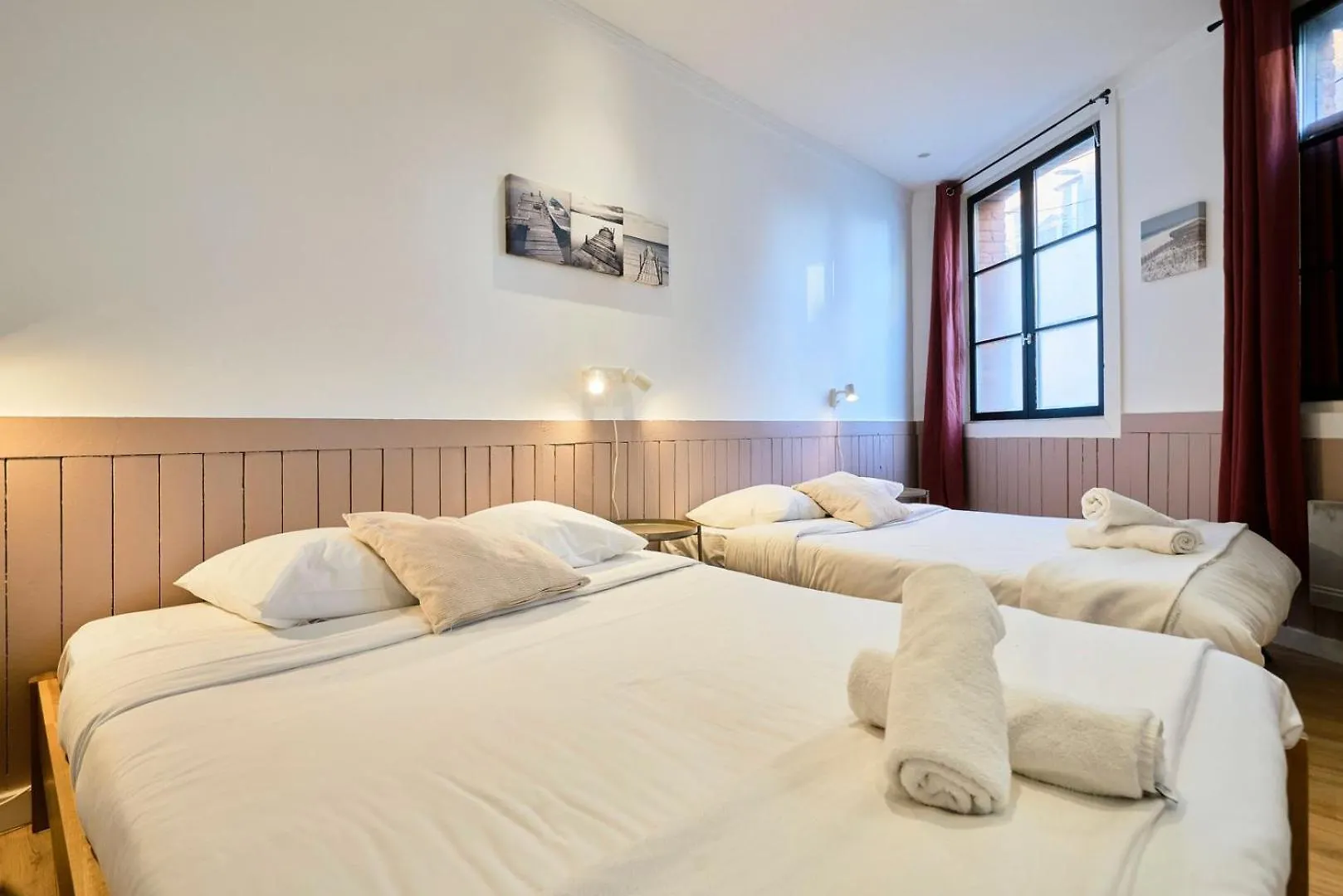 Old Lille: Charming Renovated Apartment Fransa